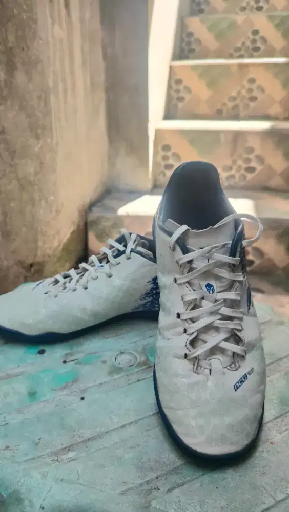 Sepatu Futsal Mills Junior / Kids