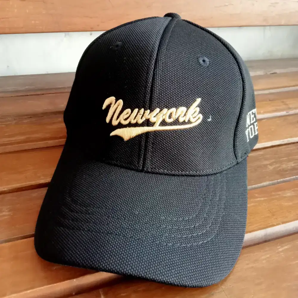 Topi baseball import Newyork hitam