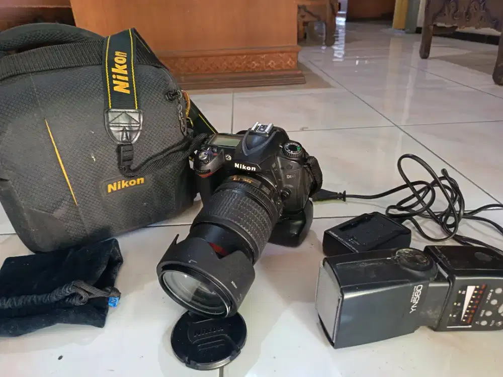 Kamera SLR Nikon D-90