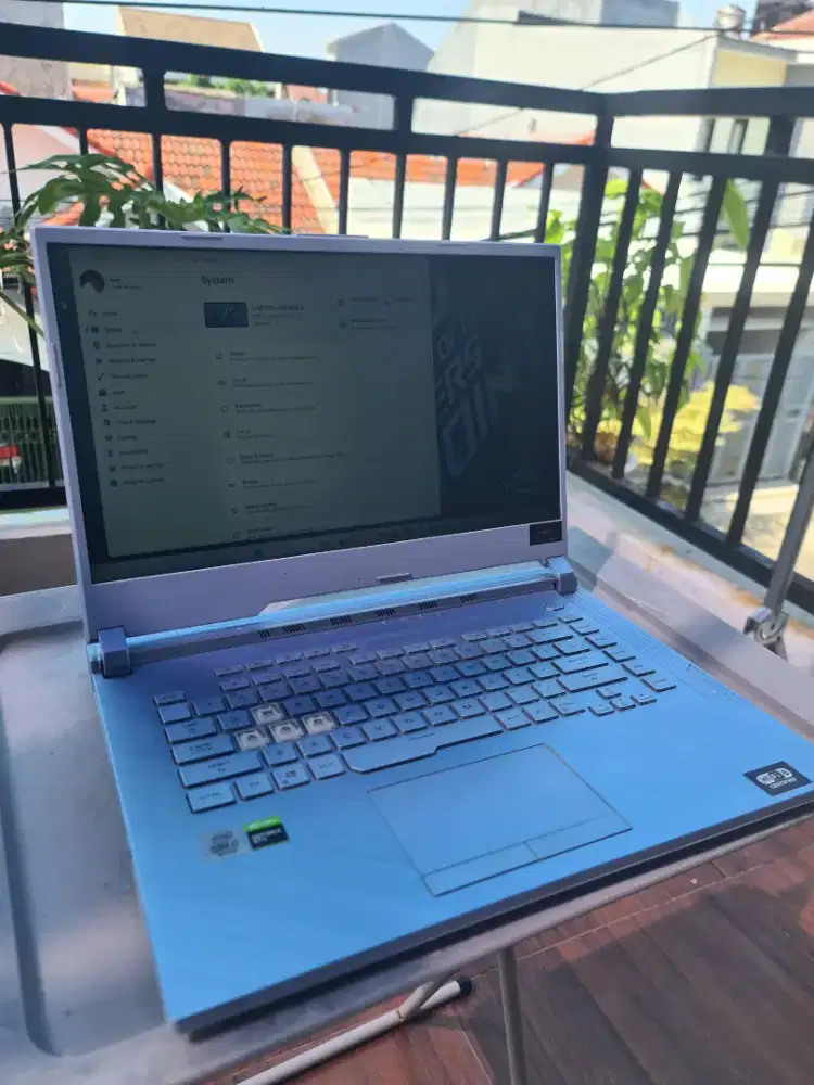 Diijual Laptop ROG Strix G512LI