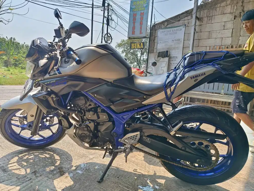 Yamaha MT-25 (master of Torque) Naked Street Fighter Tahun 2016