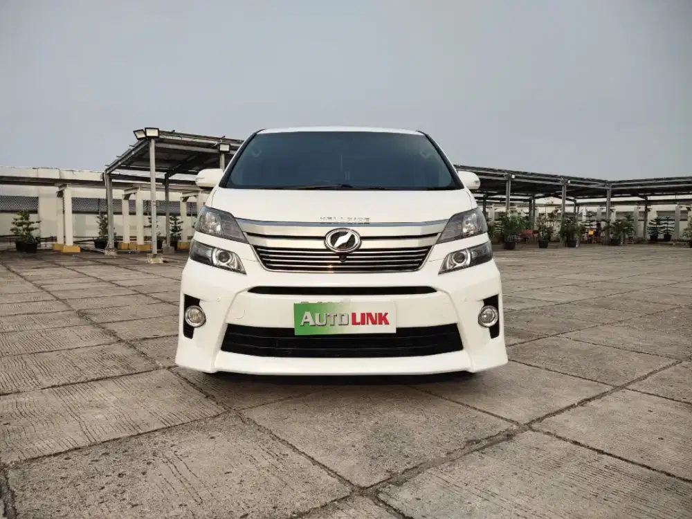 Vellfire ZG 2.4 Putih 2013 Matic 2014 Terawat siap Pakai 2012 istimewa