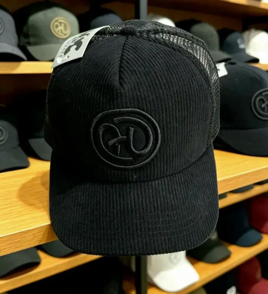 Topi corduroy full black