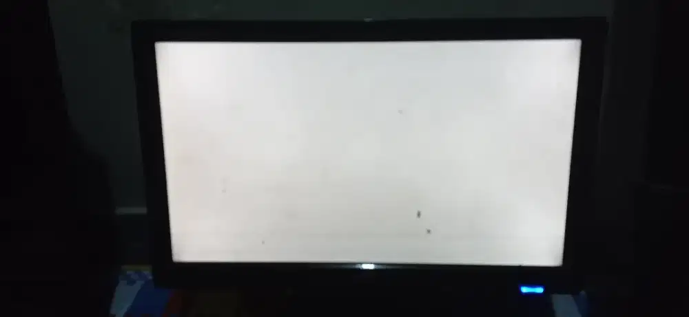 Layar monitor PC merk LG14 inchi