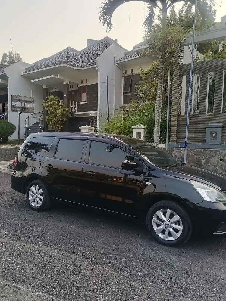 Nissan Grand livina 2013 Bensin