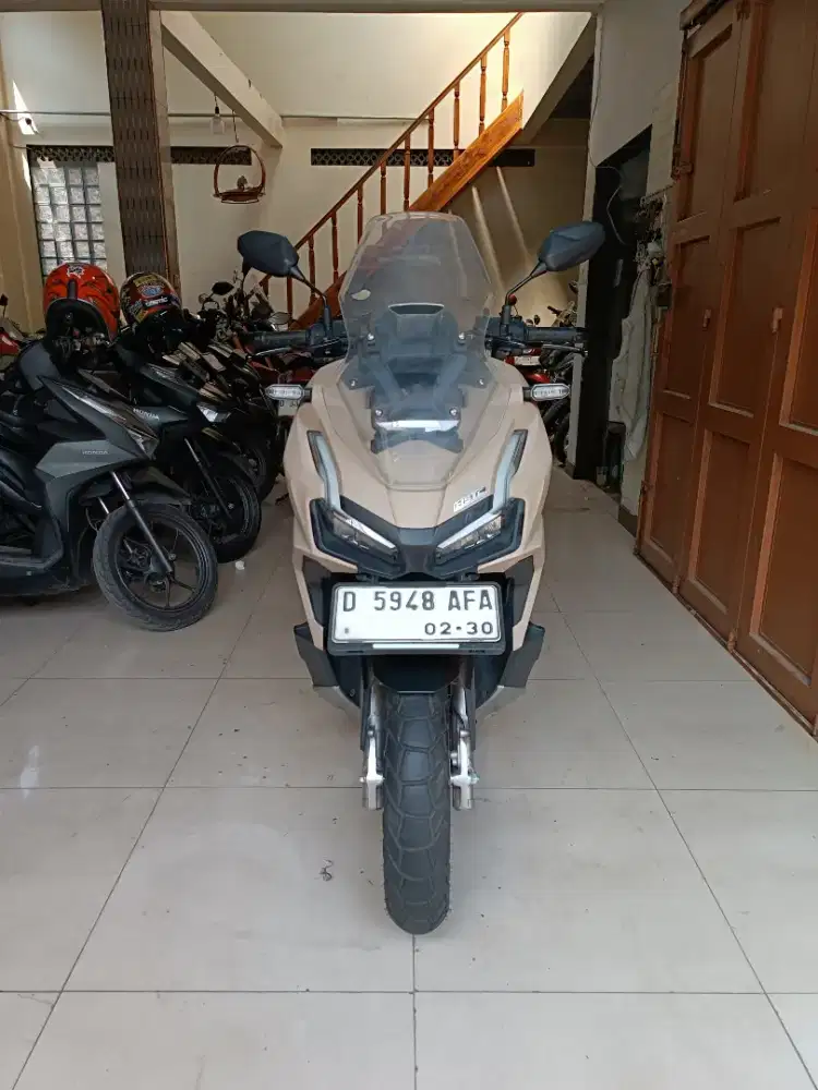 HONDA ADV 160 ABS TAHUN 2025 KM 8RB