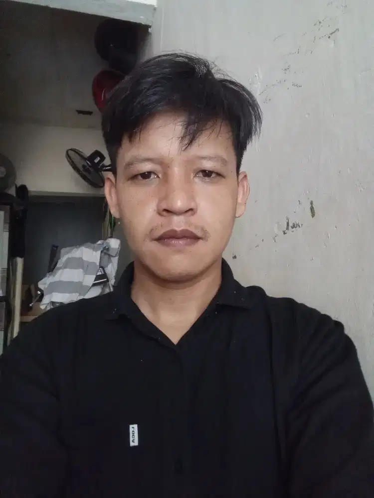 Cari kerjaan apa aja yang penting halal