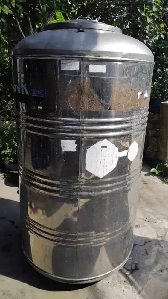 Tandon stainless 700 liter