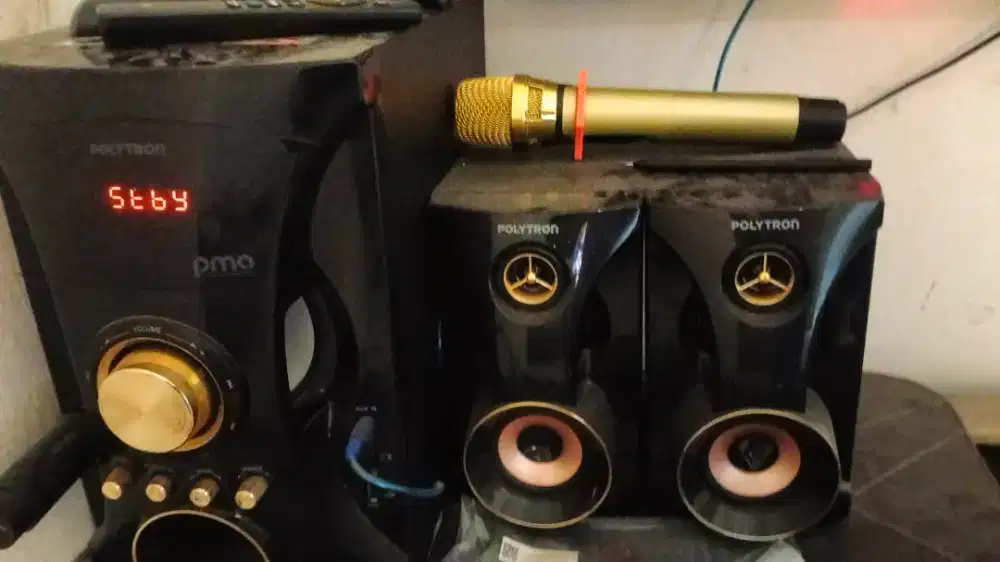 Sound merek Politron
