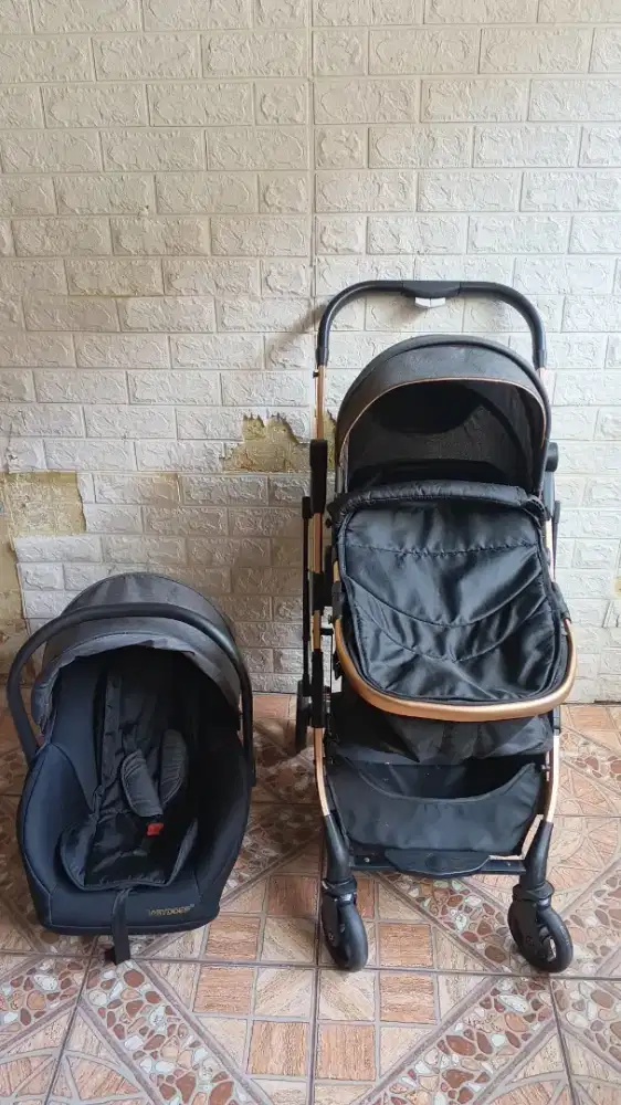 Stroller Babydoes
