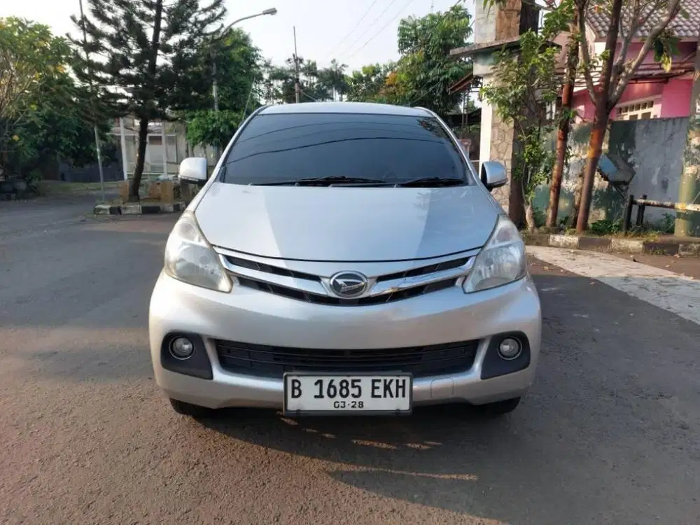 Xenia R Deluxe Mt 2012
