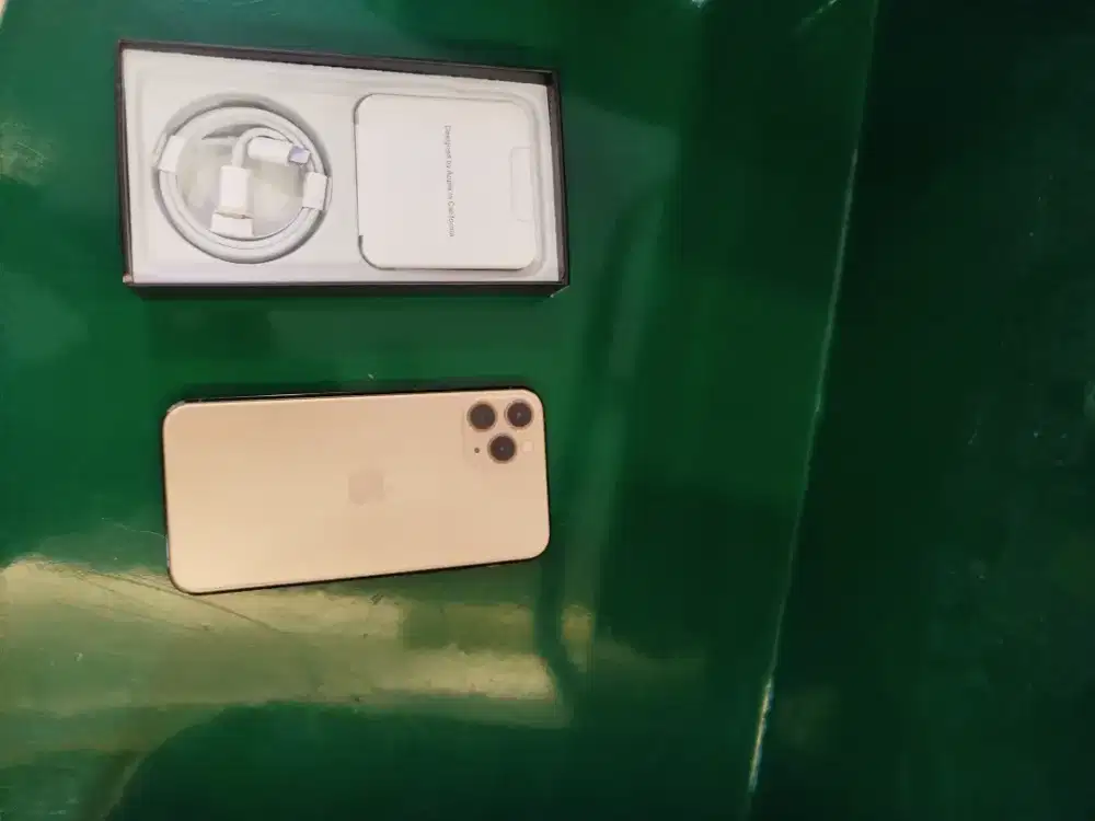 iPhone 11 pro 256gb warna emas gold