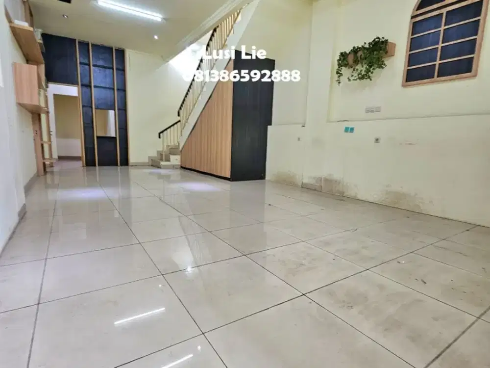 Ruko Sedayu Square unit rapi ada AC tiap lantai