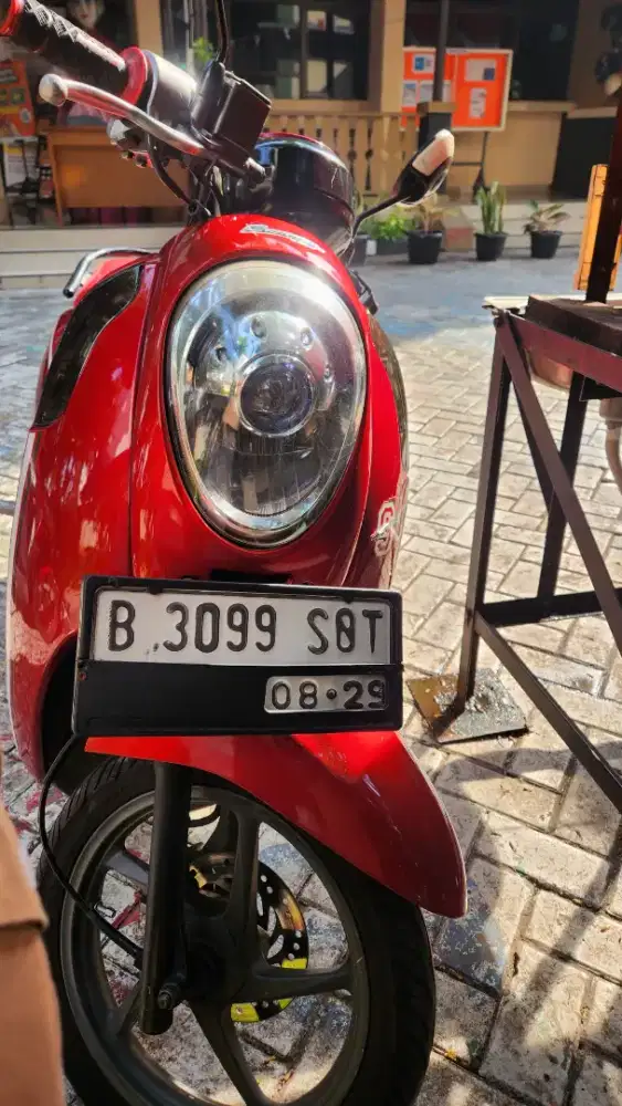 Dijial murah honda scoopy thm 2024 mulus dan serba baru