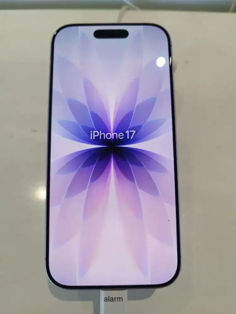 Kredit iPhone 17 256GB, syarat kredit cukup KTP aja
