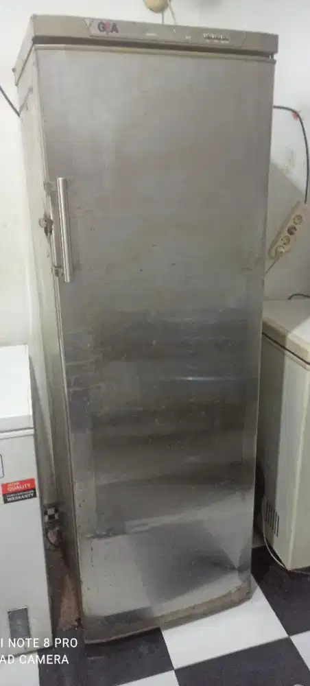 Di Jual Kulkas Restaurant Tinggi 174 cm + Chest Freezer