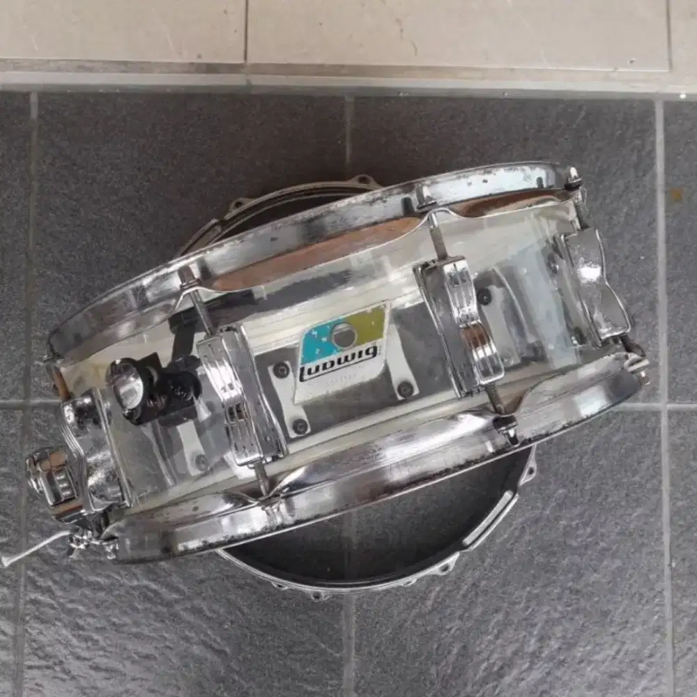 Snare drum ludwig vistalite