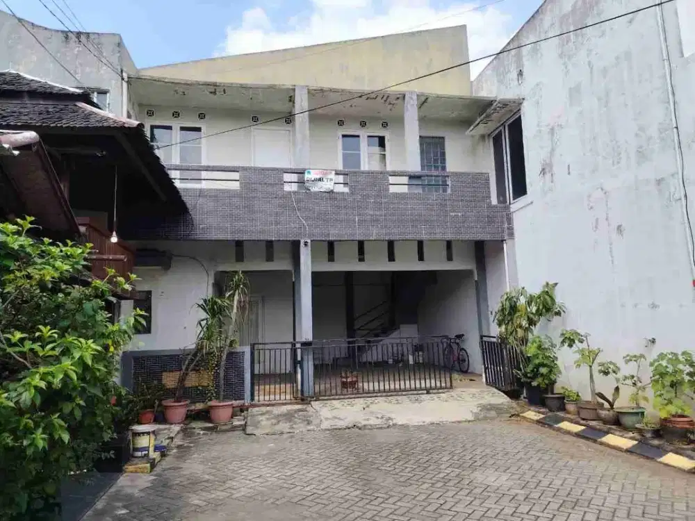 rumah luas. hnya. minggu. ini.  jual. via. lelang.
