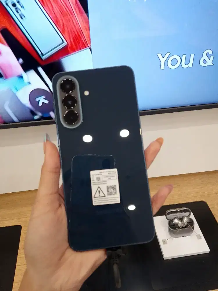 Samsung galaxy A57 5g potongan 300 rb dan pakai cicilan bunga 0%