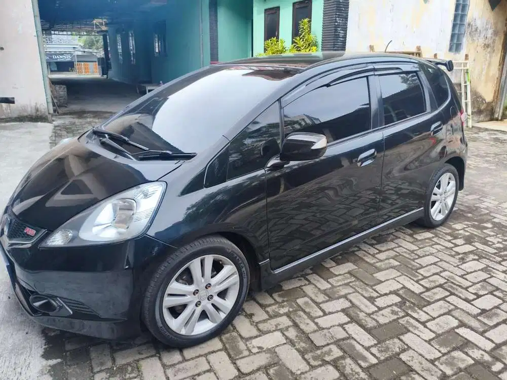 Honda Jazz 2011 Bensin