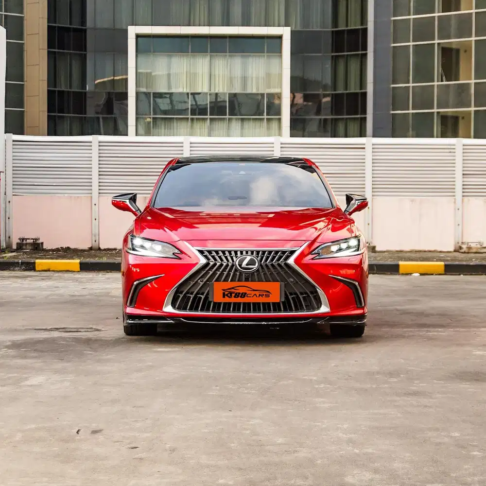 LEXUS ES300 HYBIRD ULTRA LUXURY MATIC 2023 SONIC TITANIUM