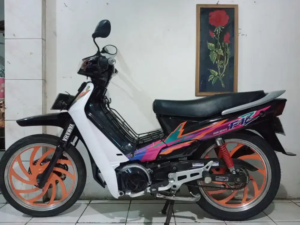 YAMAHA FIZ HITAM KELAM