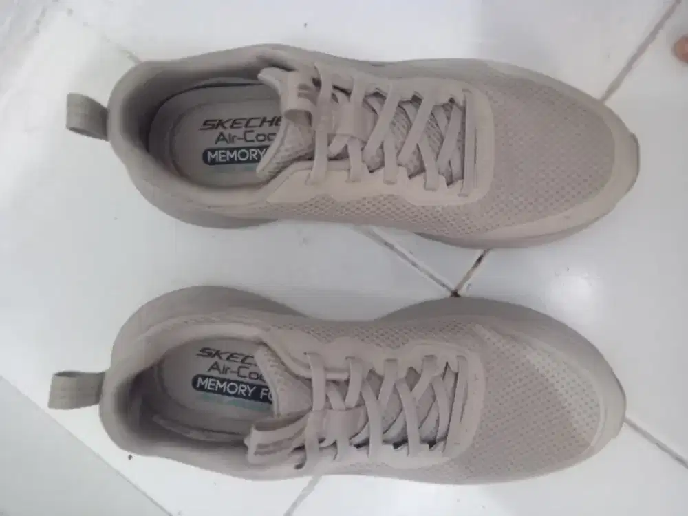 Sepatu Skechers
