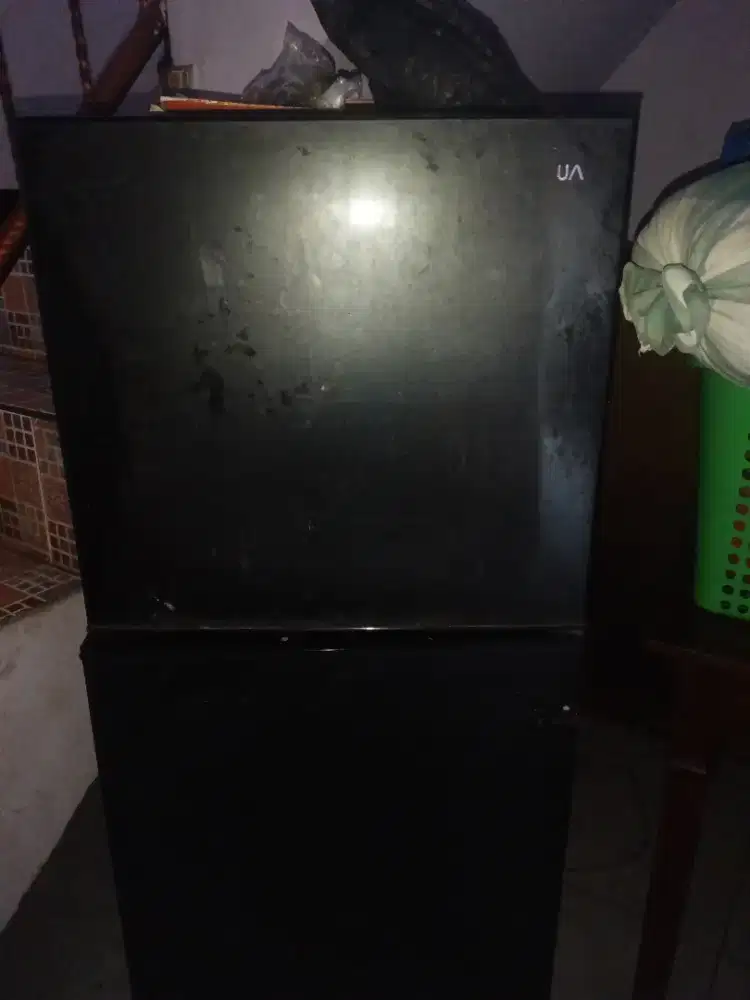 Dijual kulkas 2pintu merek aqua