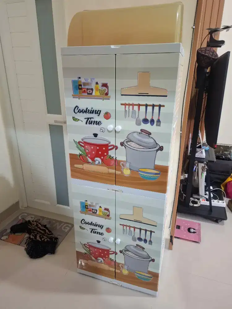 Lemari Dapur Rak Piring 55x42x160 cm
