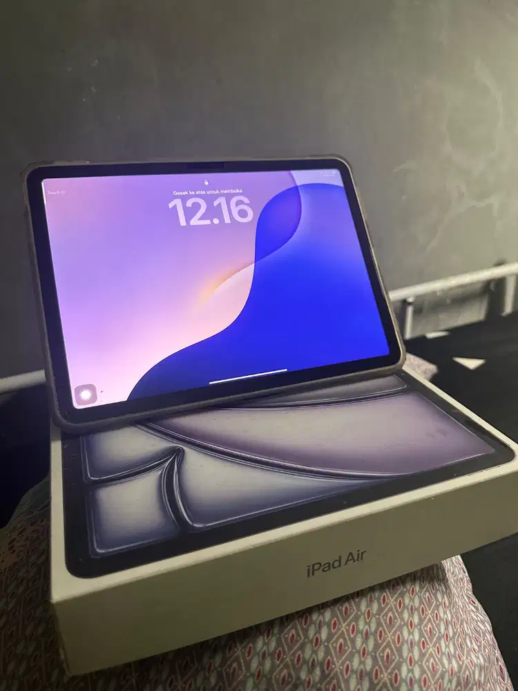 IPAD AIR 11 M3 256GB IBOX GARANSI AKTIF