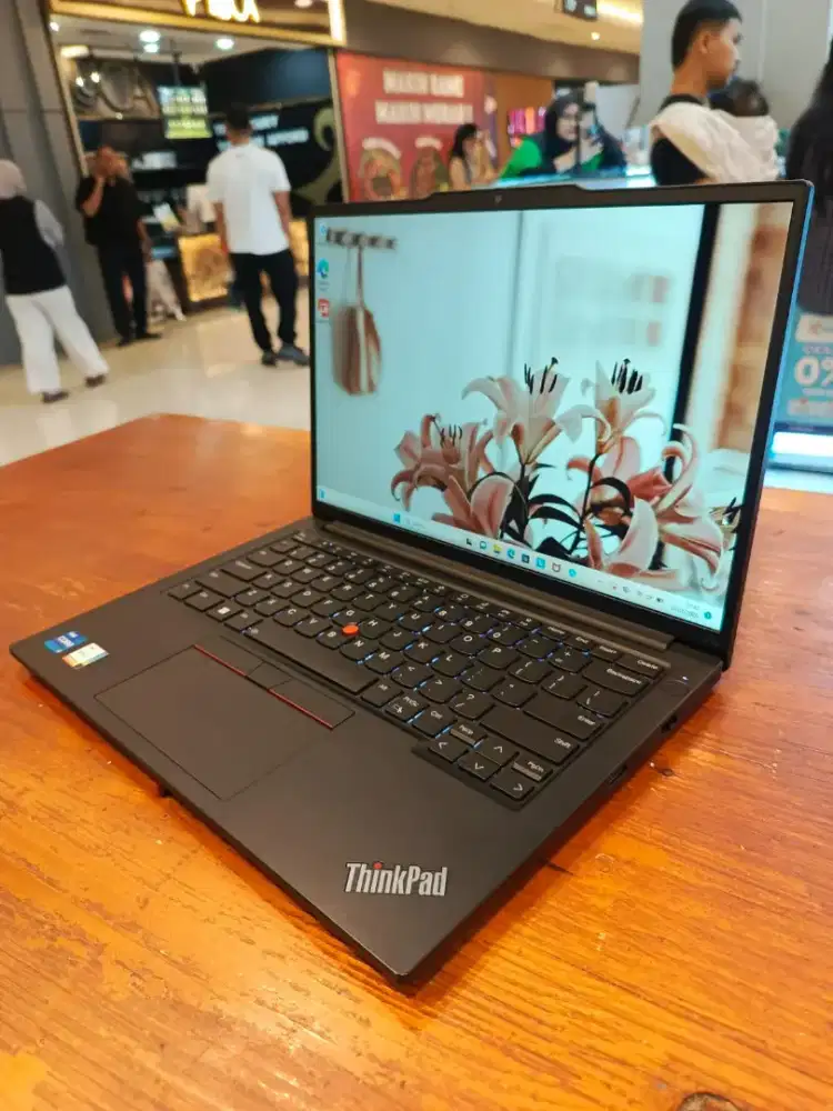 Lenovo thinkpad E14 gen 5