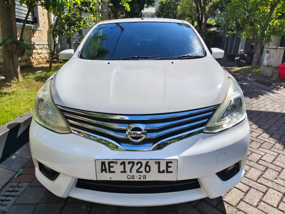 Grand livina XV manual thn 2015 putih faorit