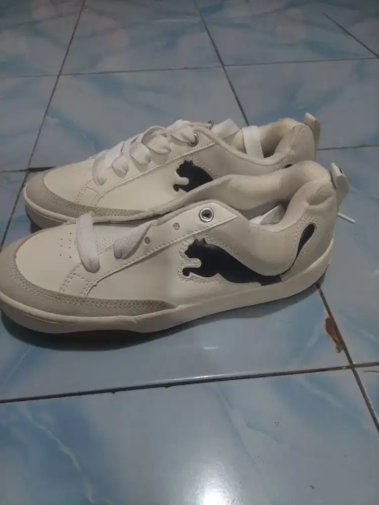 Sepatu skate Puma
