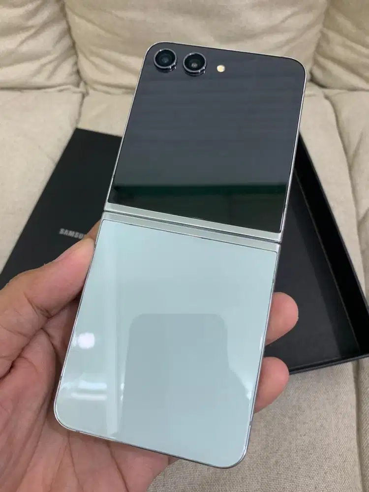 Samsung z flip 5 8/512GB SEIN MULUS
