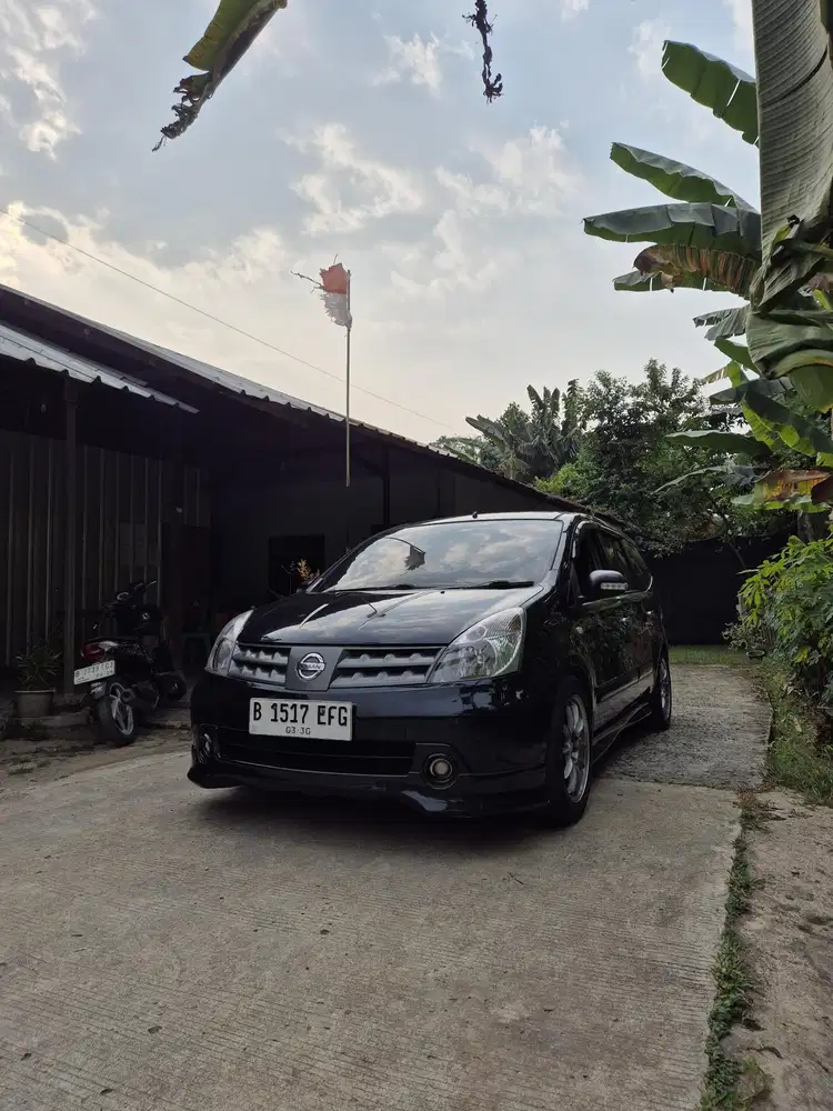 Nissan Grand Livina XV Matic AT Ganjil