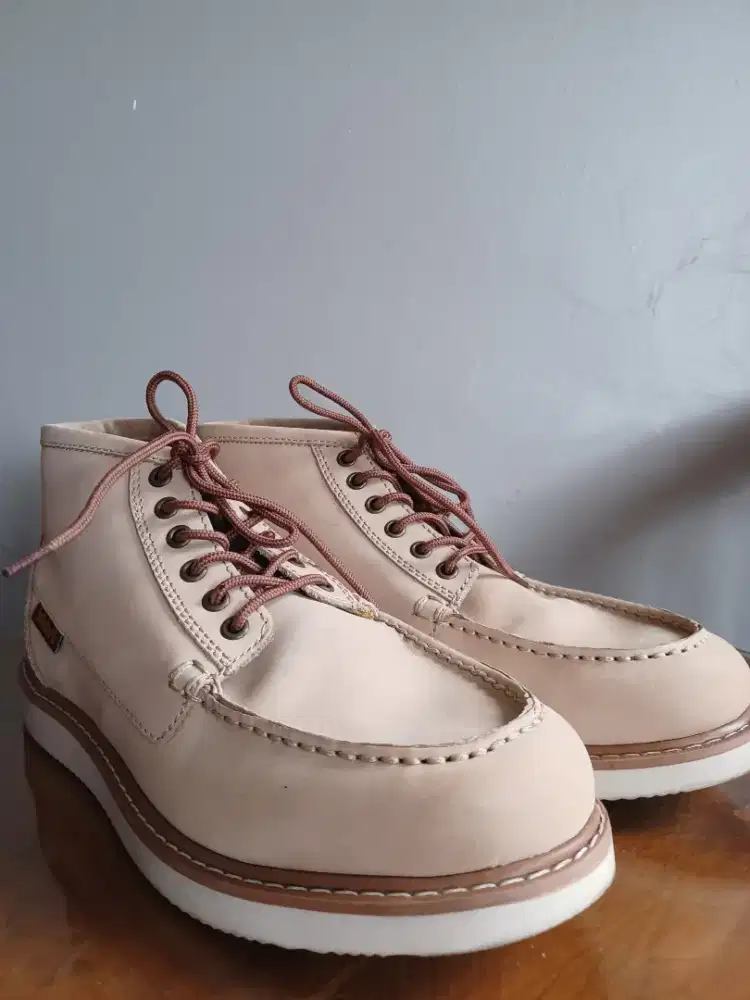 Boots Timberland Cream
