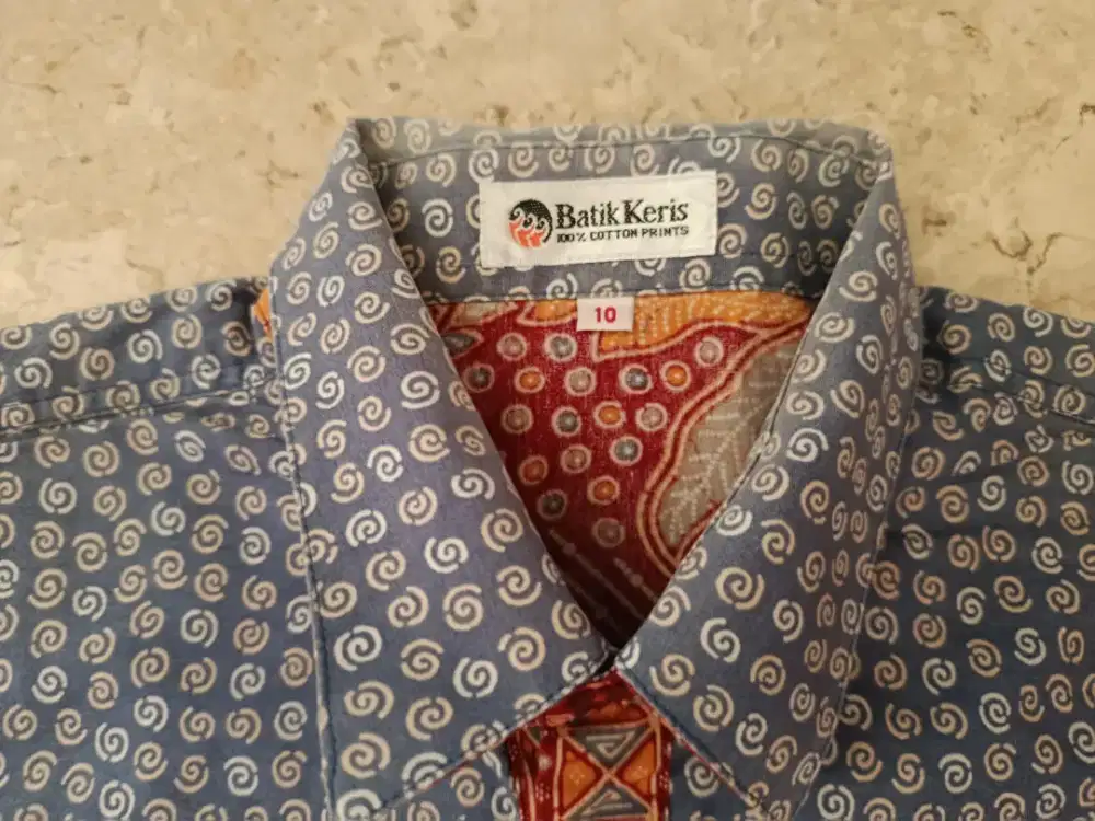 Dijual baju batik keris anak.