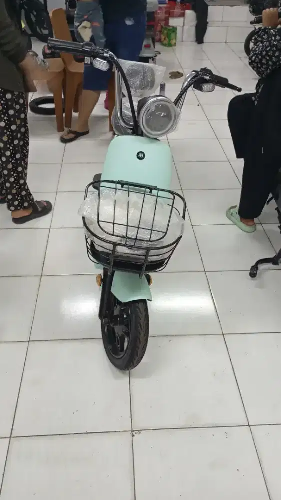Sepeda listrik merk aima 48v12ah