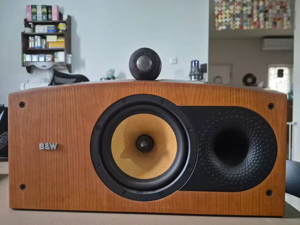 B&W Nautilus HTM2 Center Channel Speaker