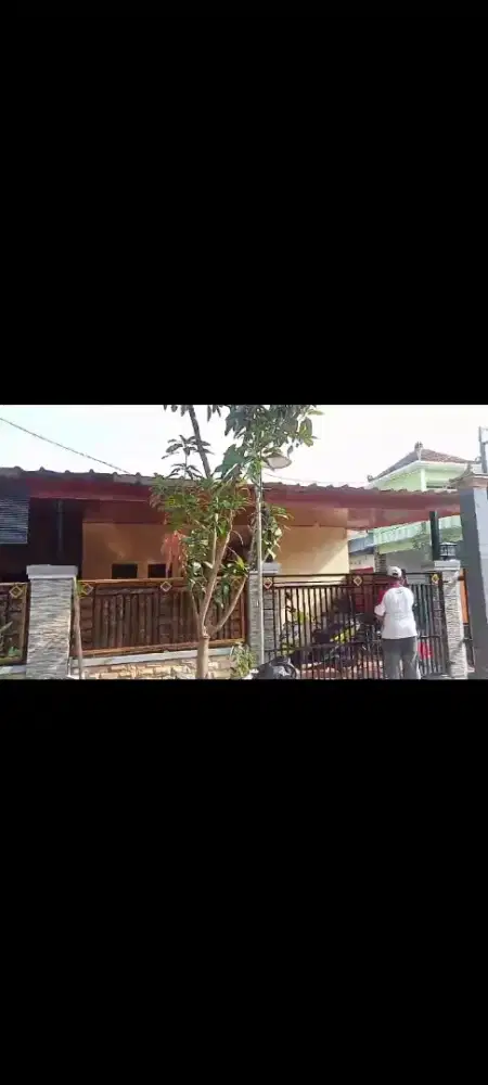 Dijual Rumah hook + fasilitas 2 toko