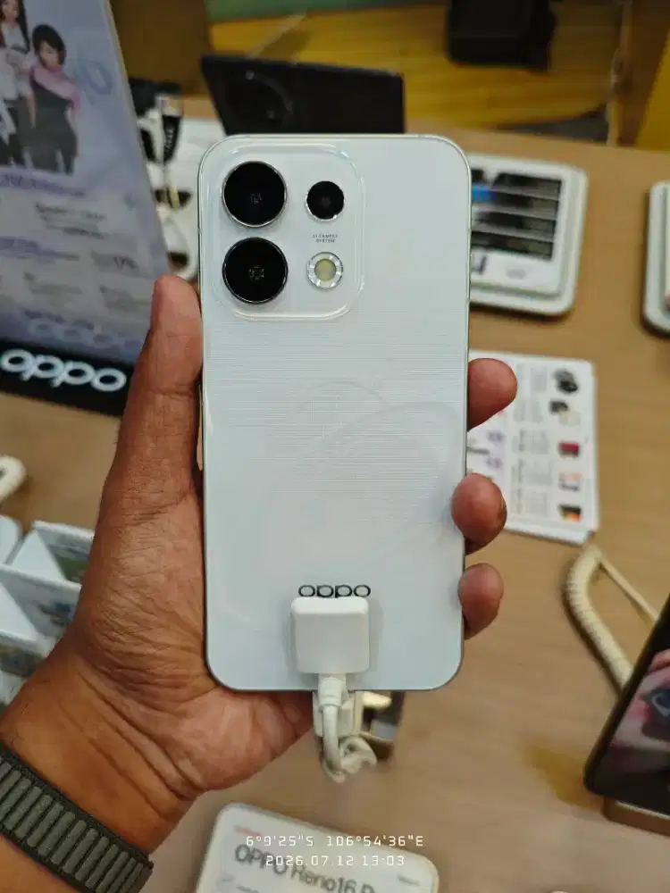 [Bunga Bisa 0%] OPPO Reno 16 Pro 5G, Gratis Hingga 2x Cicilan