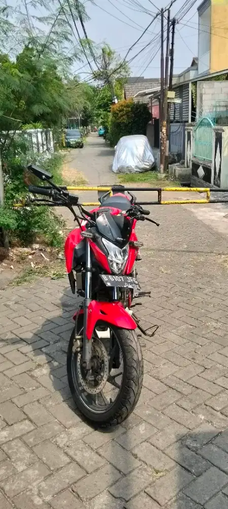 Honda cb150r th 2015