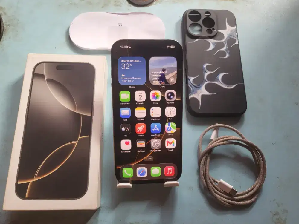 Iphone 16 Pro 128gb titanium resmi ibox fulset mulusnominusnormalsemua