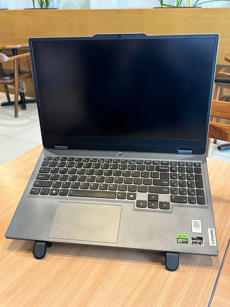 Lenovo LOQ 15ARP9 RTX4060 8Gb Amd Ryzen 7 7435HS 32Gb 1Tbssd Win11+Ohs