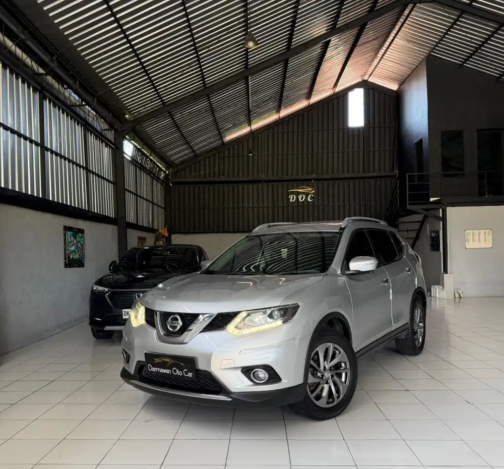 X Trail 2.5 T32 2015 asli bali