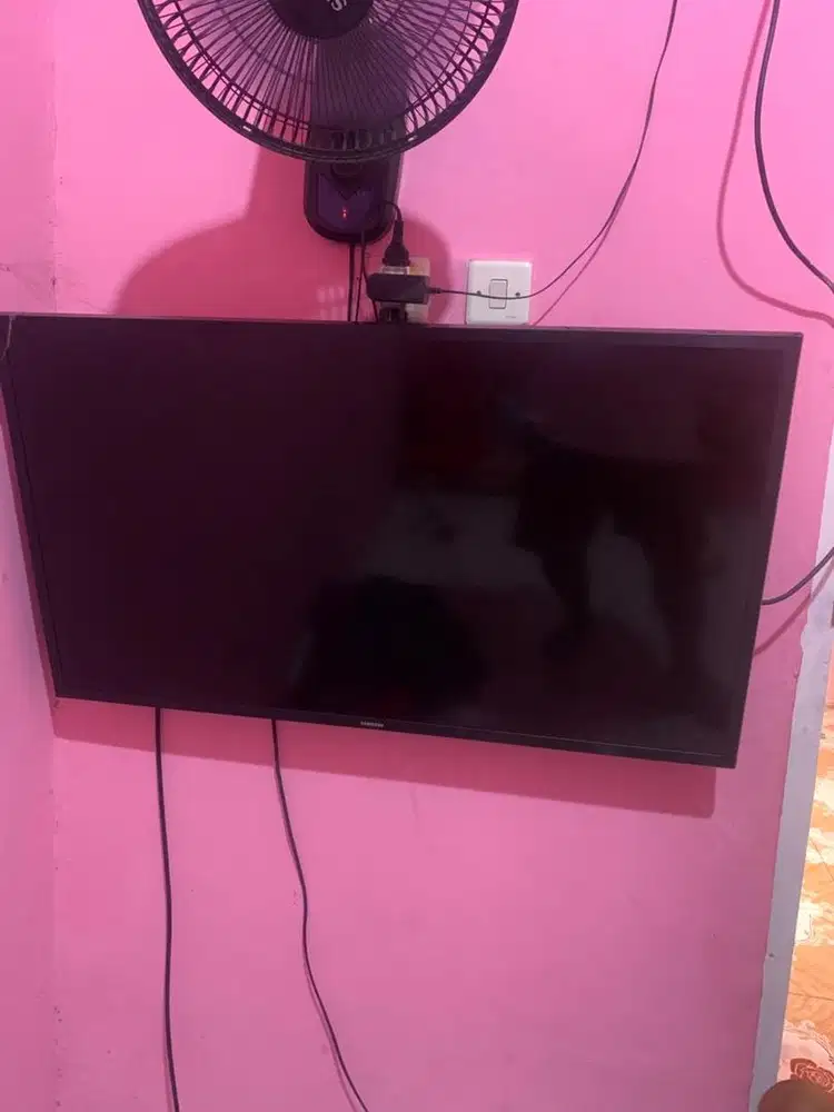 Televisi samsung 42
