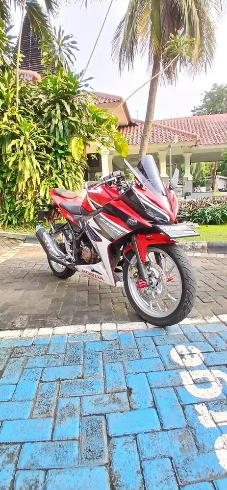 Honda CBR 150 cc