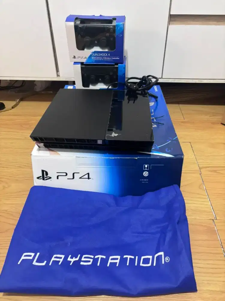 Playstation 4 - PS 4 512GB