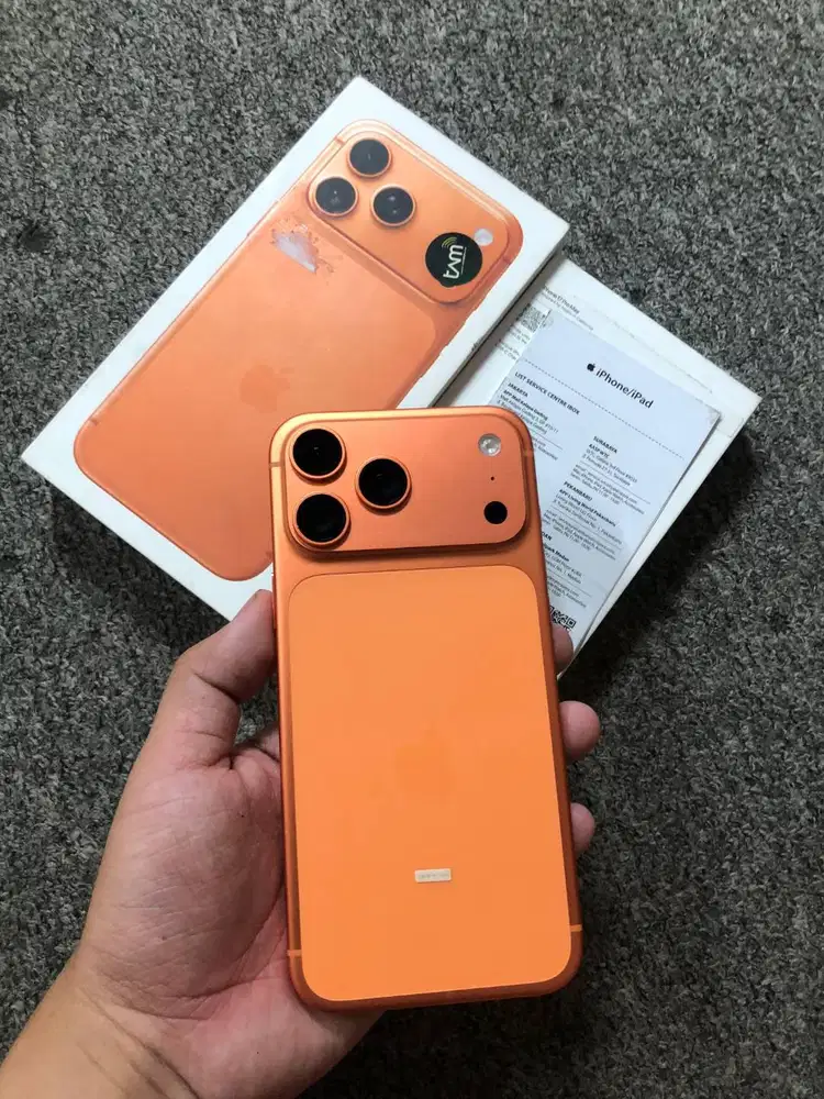 Iphone 17 promax 256gb cosmic ibox bh 98 cc 223 - garansi Des 26.