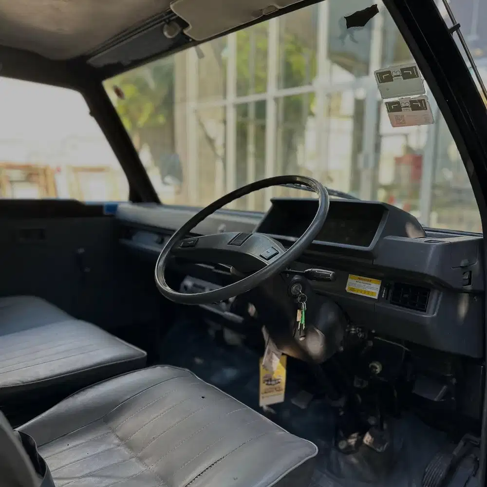 MITSUBISHI 2020 L300 BOX 2,5 M/T HITAM MURAH MOBIL1717 JEMURSARI